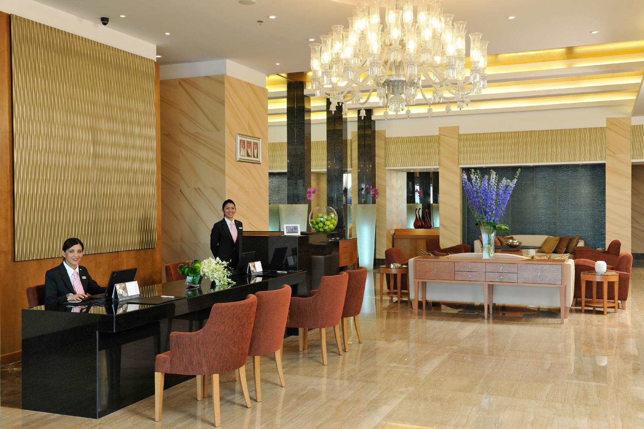 Fraser Suites Seef Bahrain Manama Exterior foto The lobby of the hotel