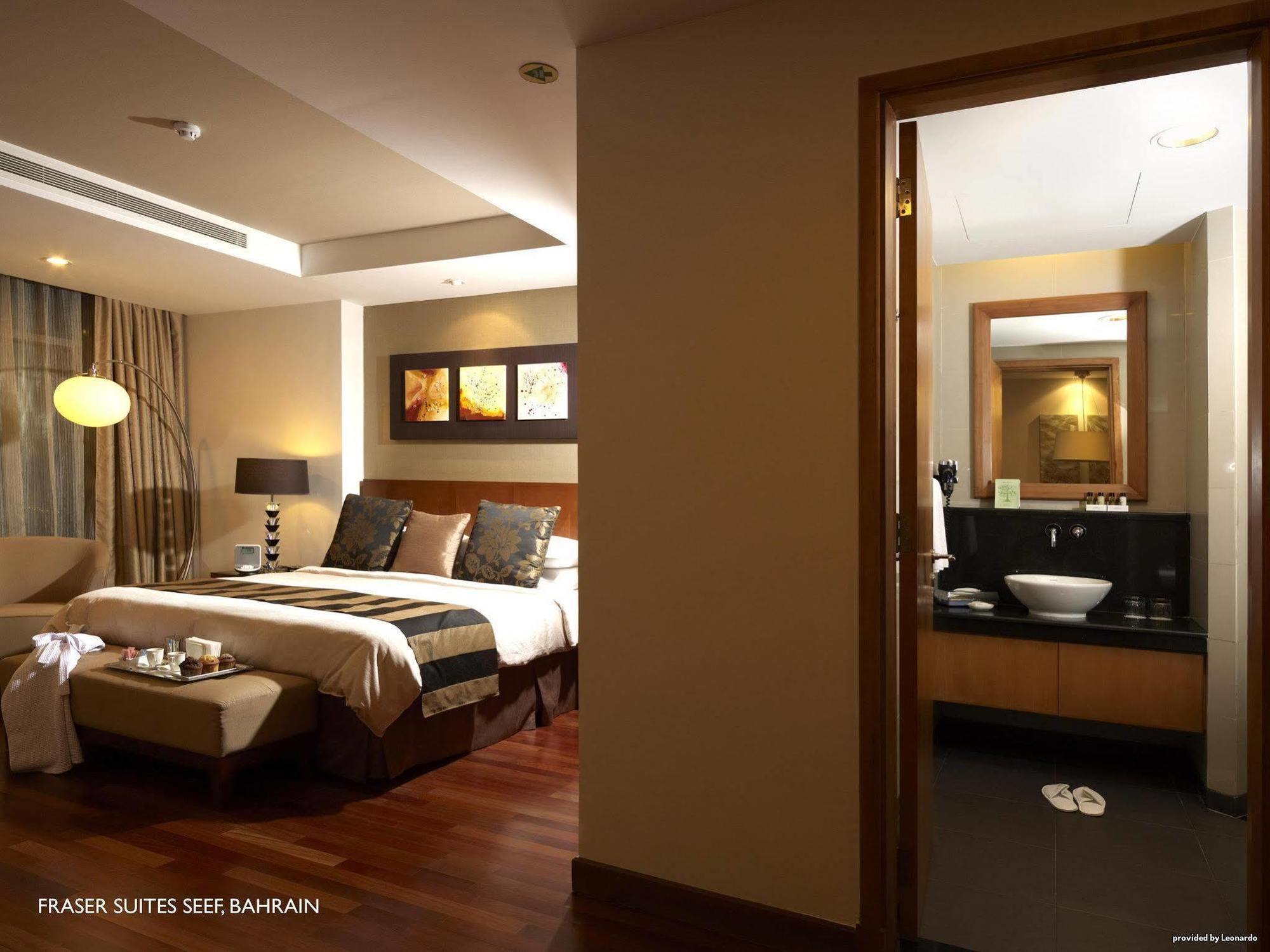 Fraser Suites Seef Bahrain Manama Exterior foto A bedroom in Fraser Suites